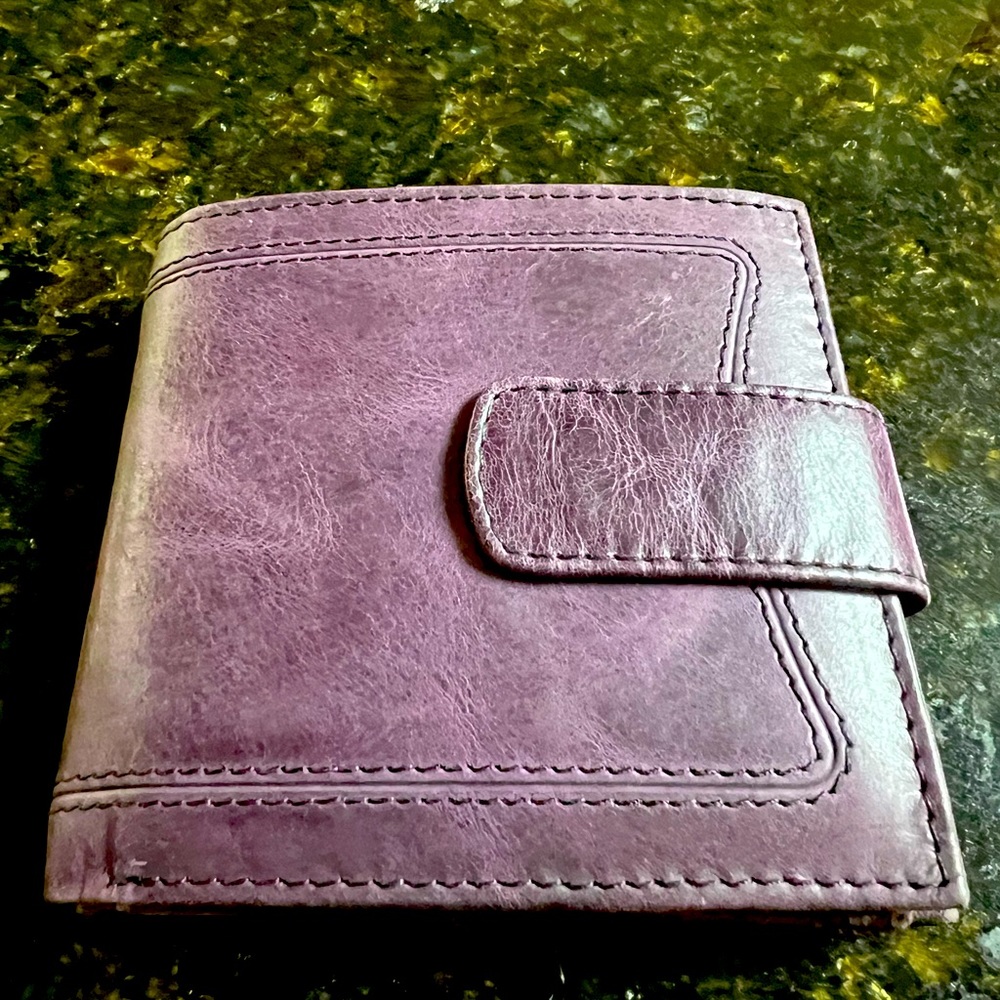 NEW BARNEYS NEW YORK PURSE WALLET